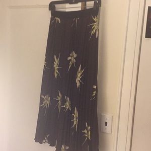 H&M midi pleated skirt